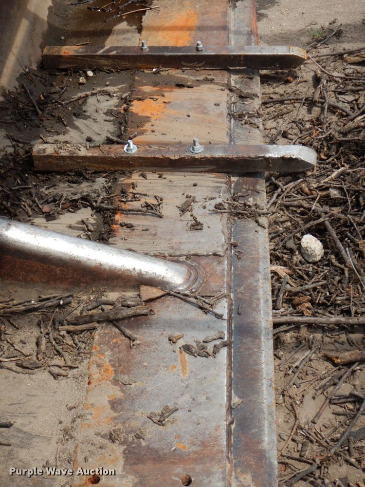 image for item DN7388 International Hydro  tractor