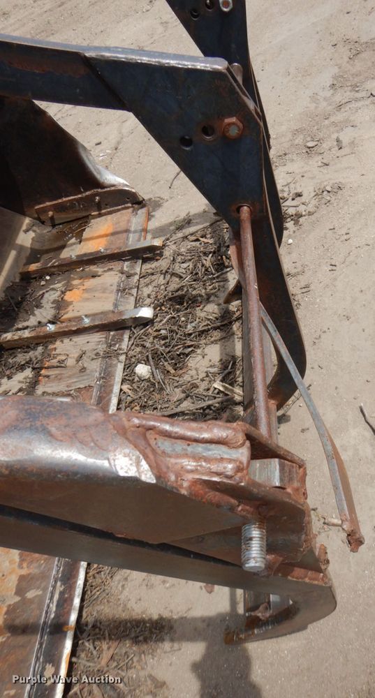 image for item DN7388 International Hydro  tractor