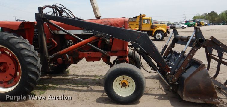 image for item DN7388 International Hydro  tractor