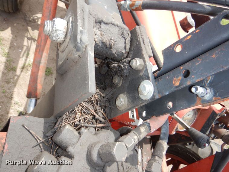 image for item DN7388 International Hydro  tractor