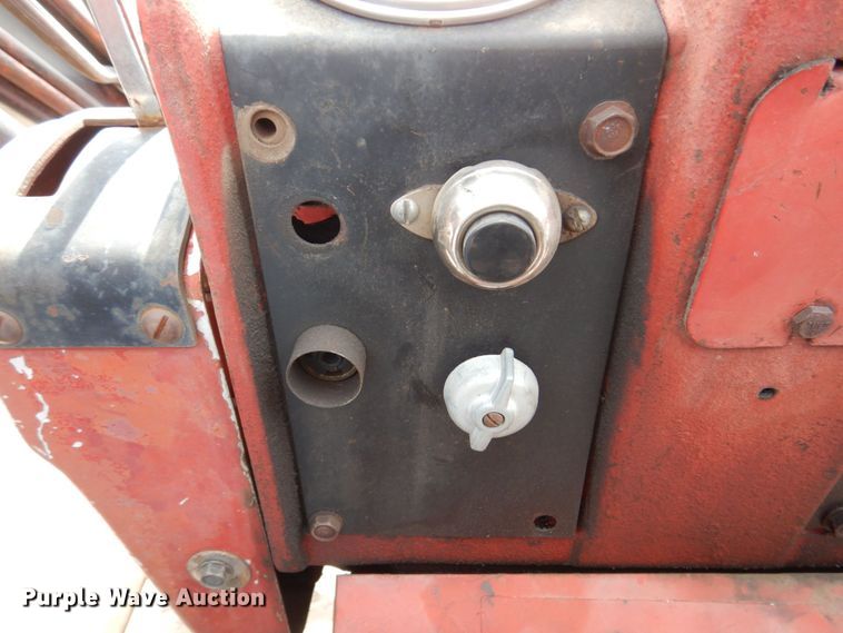 image for item DN7388 International Hydro  tractor