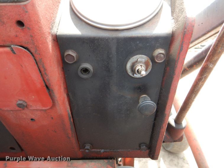 image for item DN7388 International Hydro  tractor