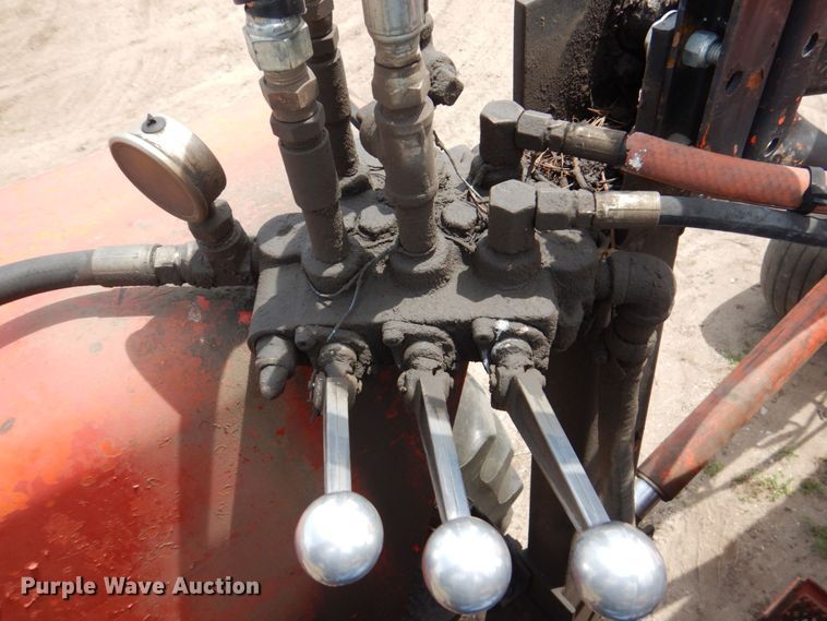 image for item DN7388 International Hydro  tractor