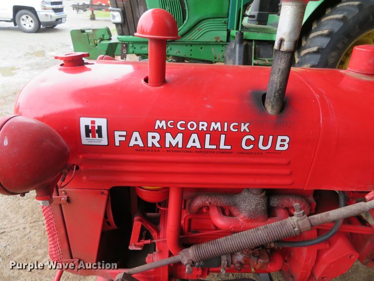 image for item DN7977 International F-Cub  tractor