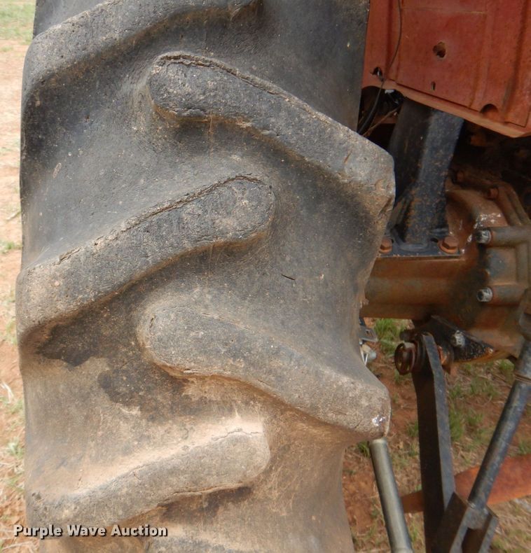 image for item DP3988 Case IH 255  tractor