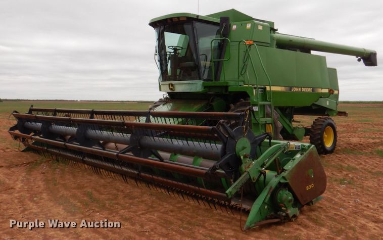 image for item DP3991 1993 John Deere 9600  combine