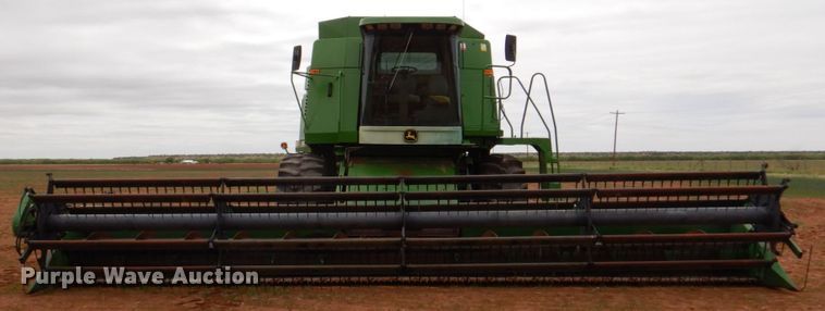 image for item DP3991 1993 John Deere 9600  combine