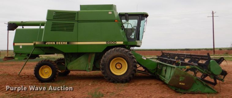 image for item DP3991 1993 John Deere 9600  combine