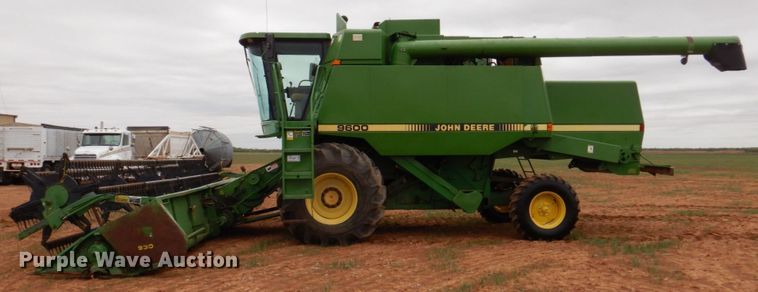image for item DP3991 1993 John Deere 9600  combine