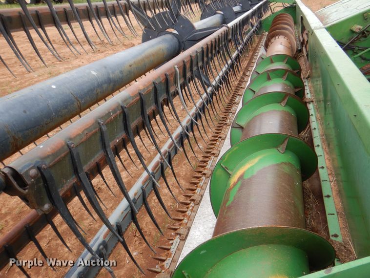 image for item DP3991 1993 John Deere 9600  combine