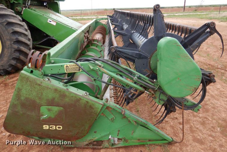 image for item DP3991 1993 John Deere 9600  combine