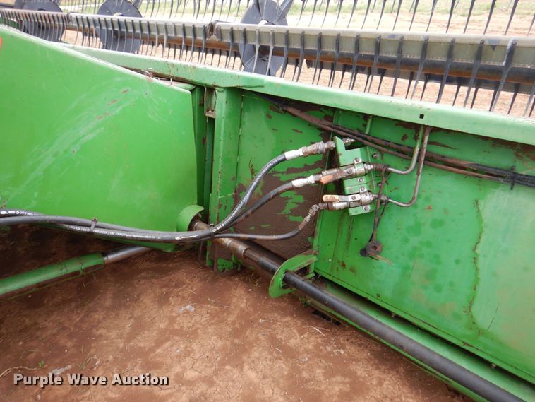 image for item DP3991 1993 John Deere 9600  combine