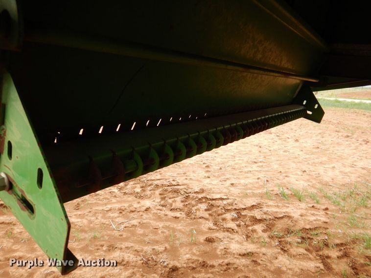 image for item DP3991 1993 John Deere 9600  combine