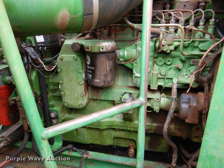 image for item DP3991 1993 John Deere 9600  combine