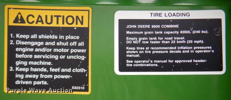 image for item DP3991 1993 John Deere 9600  combine