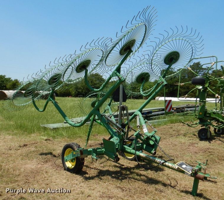 image for item DP4003 John Deere 702  hay rake