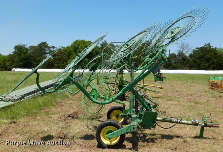 image for item DP4003 John Deere 702  hay rake