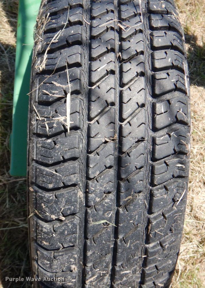 image for item DP4003 John Deere 702  hay rake