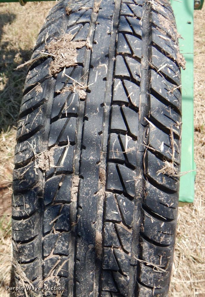 image for item DP4003 John Deere 702  hay rake