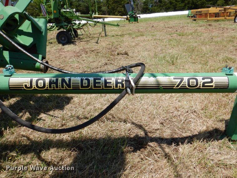 image for item DP4003 John Deere 702  hay rake