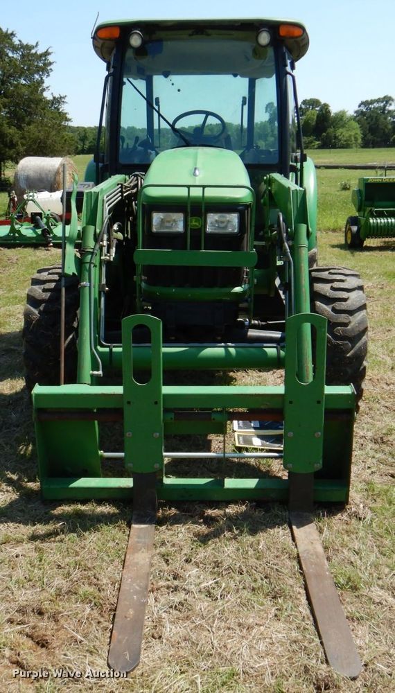 image for item DP4006 2005 John Deere 5225  MFWD tractor