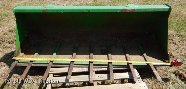 image for item DP4006 2005 John Deere 5225  MFWD tractor