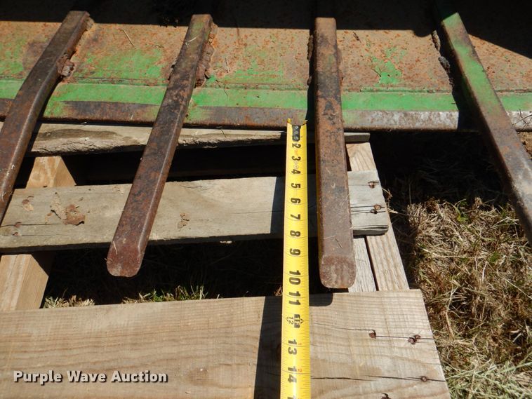 image for item DP4006 2005 John Deere 5225  MFWD tractor