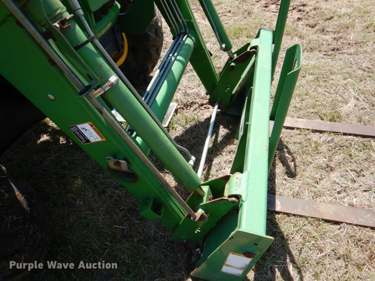 image for item DP4006 2005 John Deere 5225  MFWD tractor