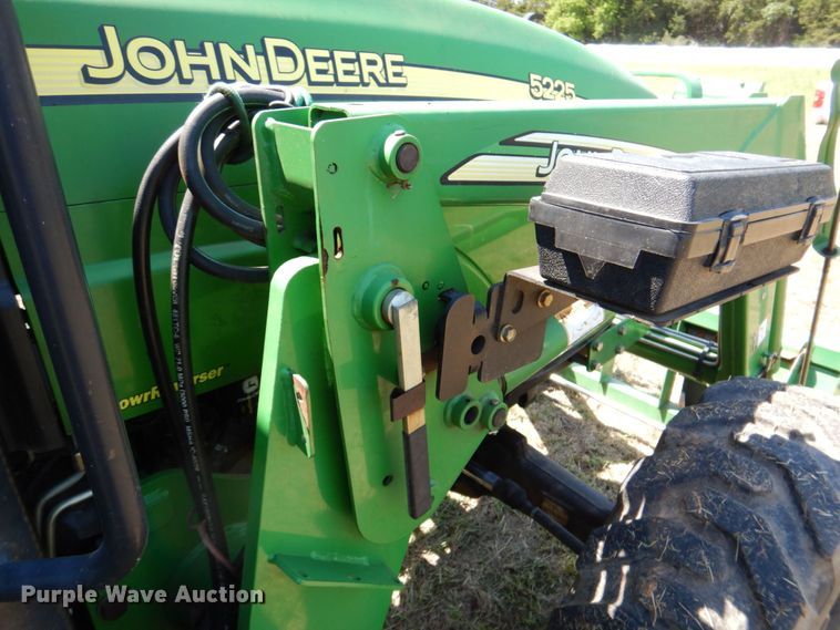 image for item DP4006 2005 John Deere 5225  MFWD tractor
