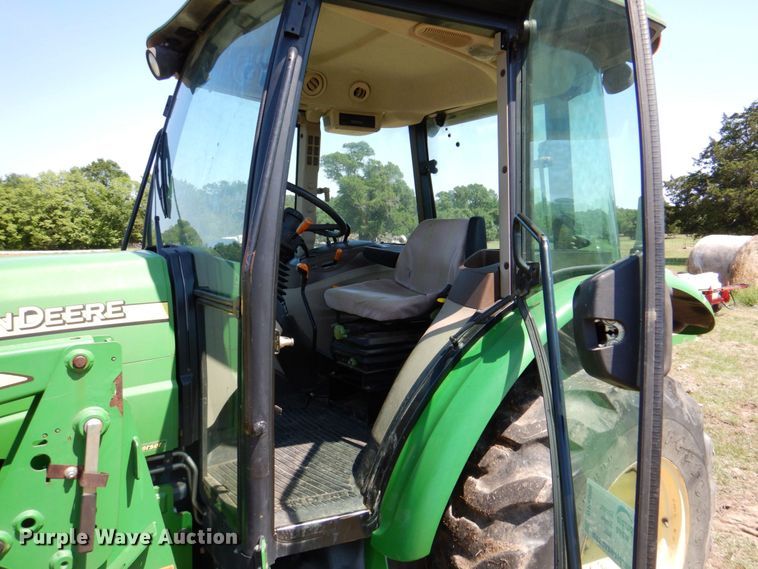 image for item DP4006 2005 John Deere 5225  MFWD tractor