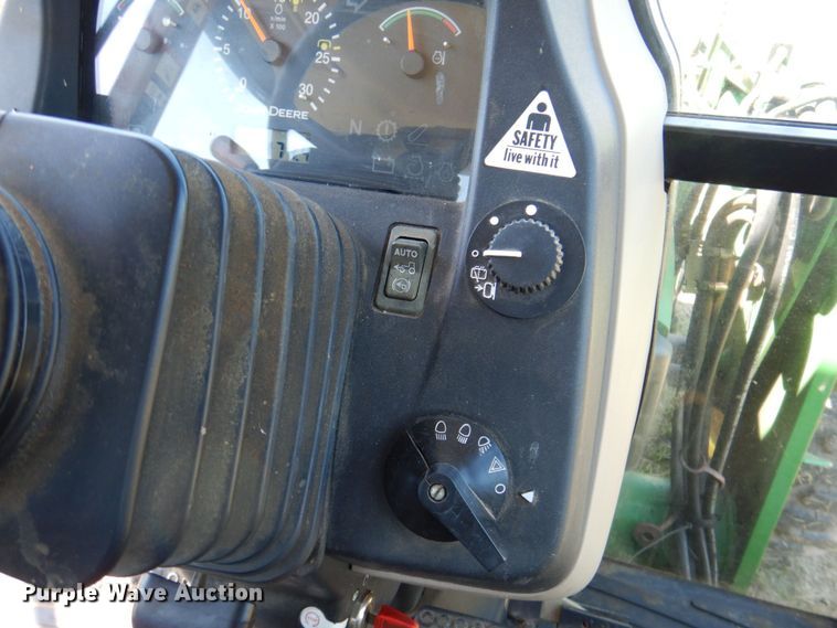 image for item DP4006 2005 John Deere 5225  MFWD tractor