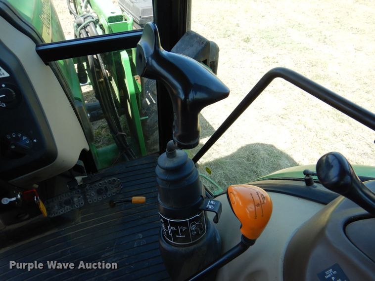 image for item DP4006 2005 John Deere 5225  MFWD tractor