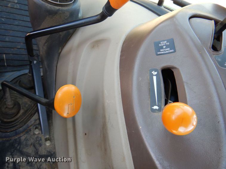 image for item DP4006 2005 John Deere 5225  MFWD tractor