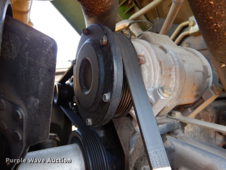 image for item DP4006 2005 John Deere 5225  MFWD tractor