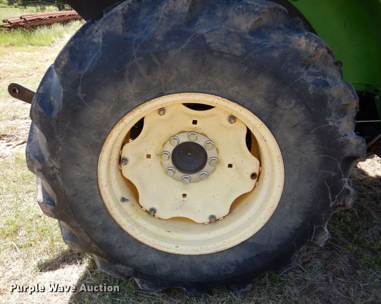 image for item DP4006 2005 John Deere 5225  MFWD tractor