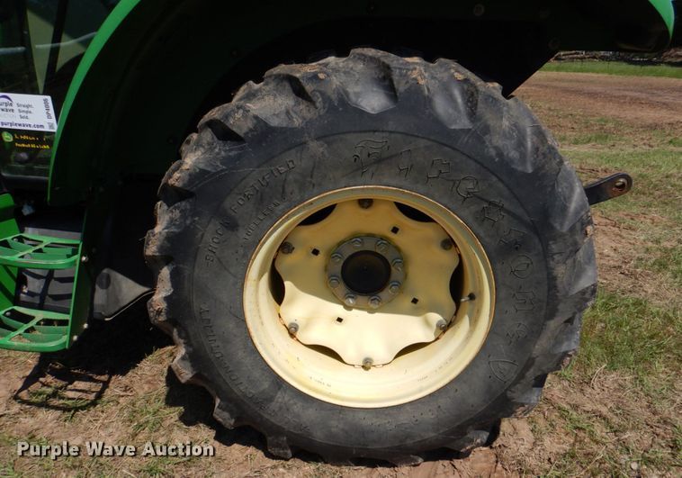 image for item DP4006 2005 John Deere 5225  MFWD tractor