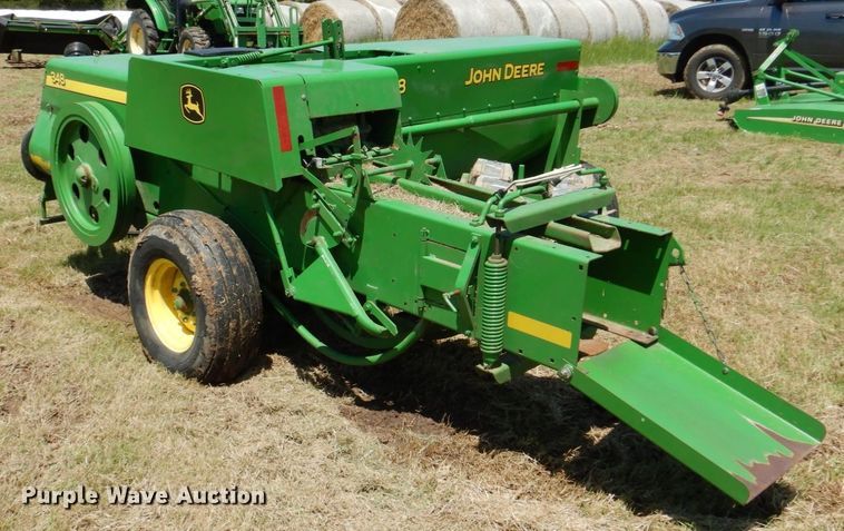 image for item DP4009 2008 John Deere 348  small square baler