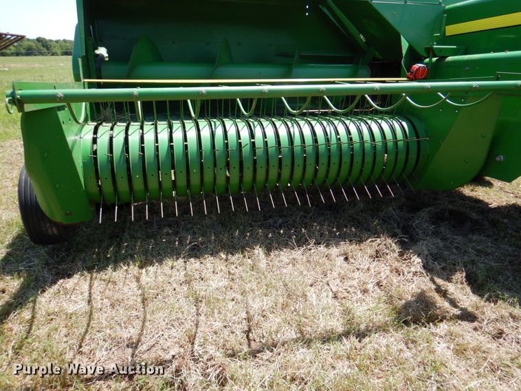 image for item DP4009 2008 John Deere 348  small square baler