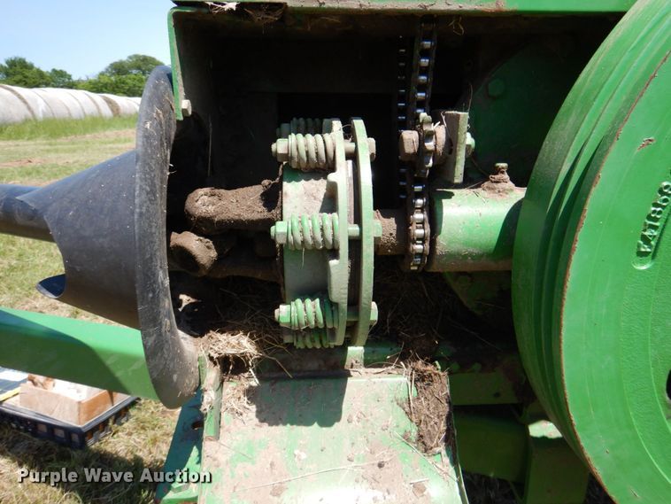 image for item DP4009 2008 John Deere 348  small square baler