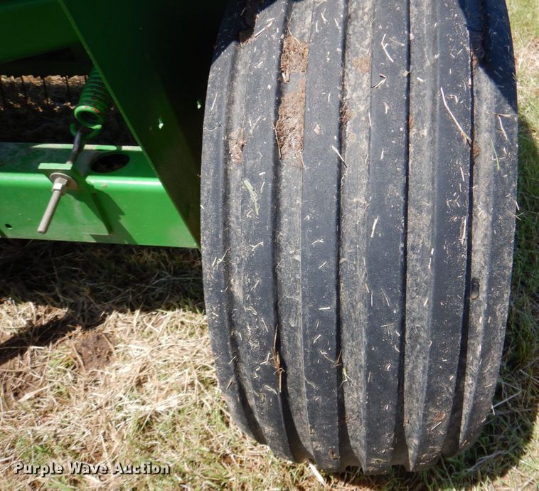 image for item DP4009 2008 John Deere 348  small square baler