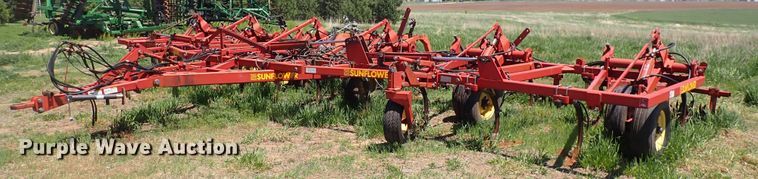 image for item DP4651 Sunflower Fallow King 3050-35  field cultivator
