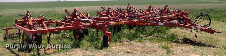 image for item DP4651 Sunflower Fallow King 3050-35  field cultivator