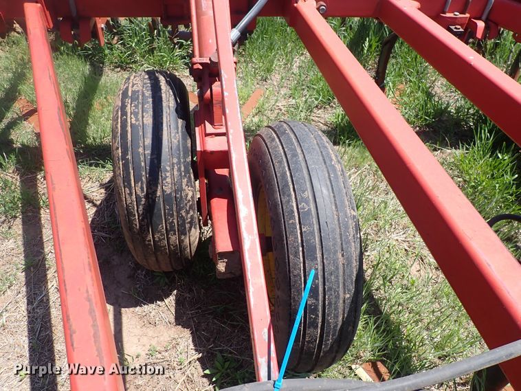 image for item DP4651 Sunflower Fallow King 3050-35  field cultivator