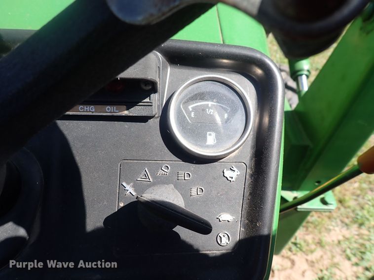 image for item DP4660 John Deere 850  MFWD tractor