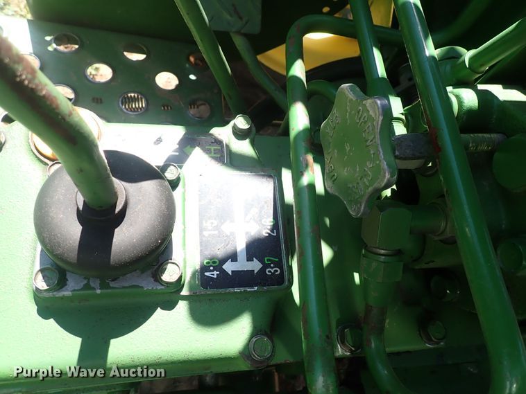 image for item DP4660 John Deere 850  MFWD tractor