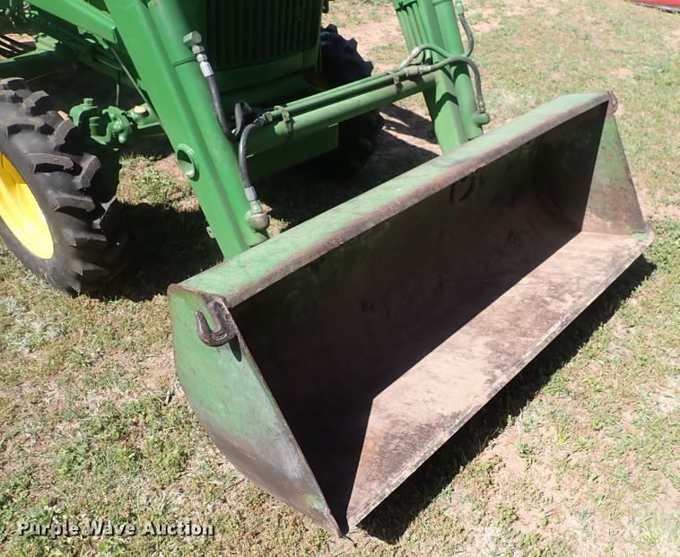 image for item DP4660 John Deere 850  MFWD tractor