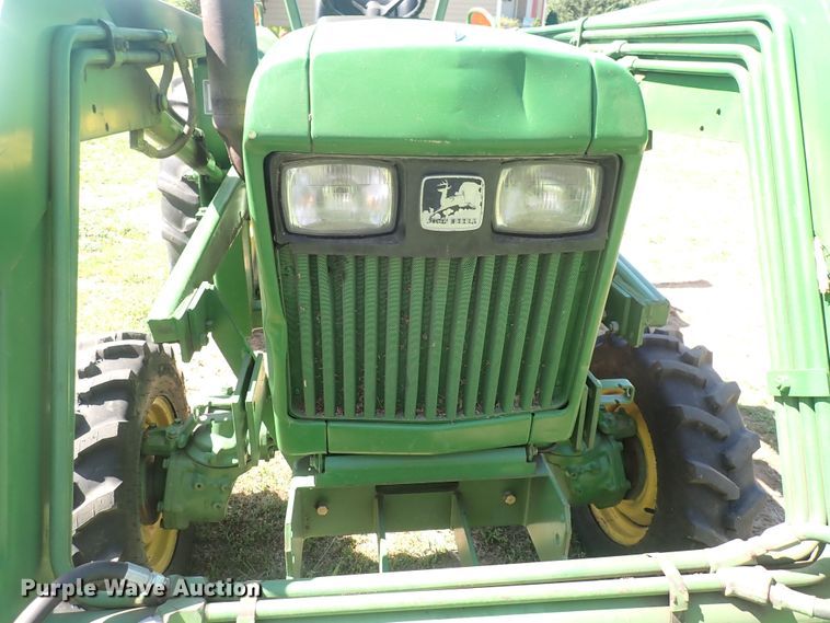 image for item DP4660 John Deere 850  MFWD tractor