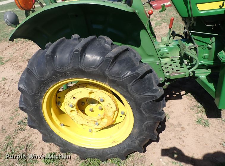 image for item DP4660 John Deere 850  MFWD tractor