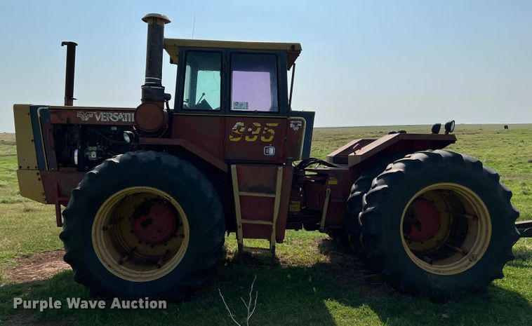 image for item DR1339 1981 Versatile 895  4WD tractor