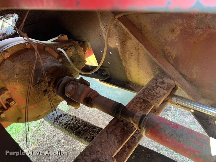 image for item DR1339 1981 Versatile 895  4WD tractor